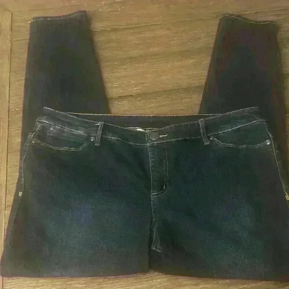 Christopher & Banks denim pants in a size 12. - Picture 1 of 5